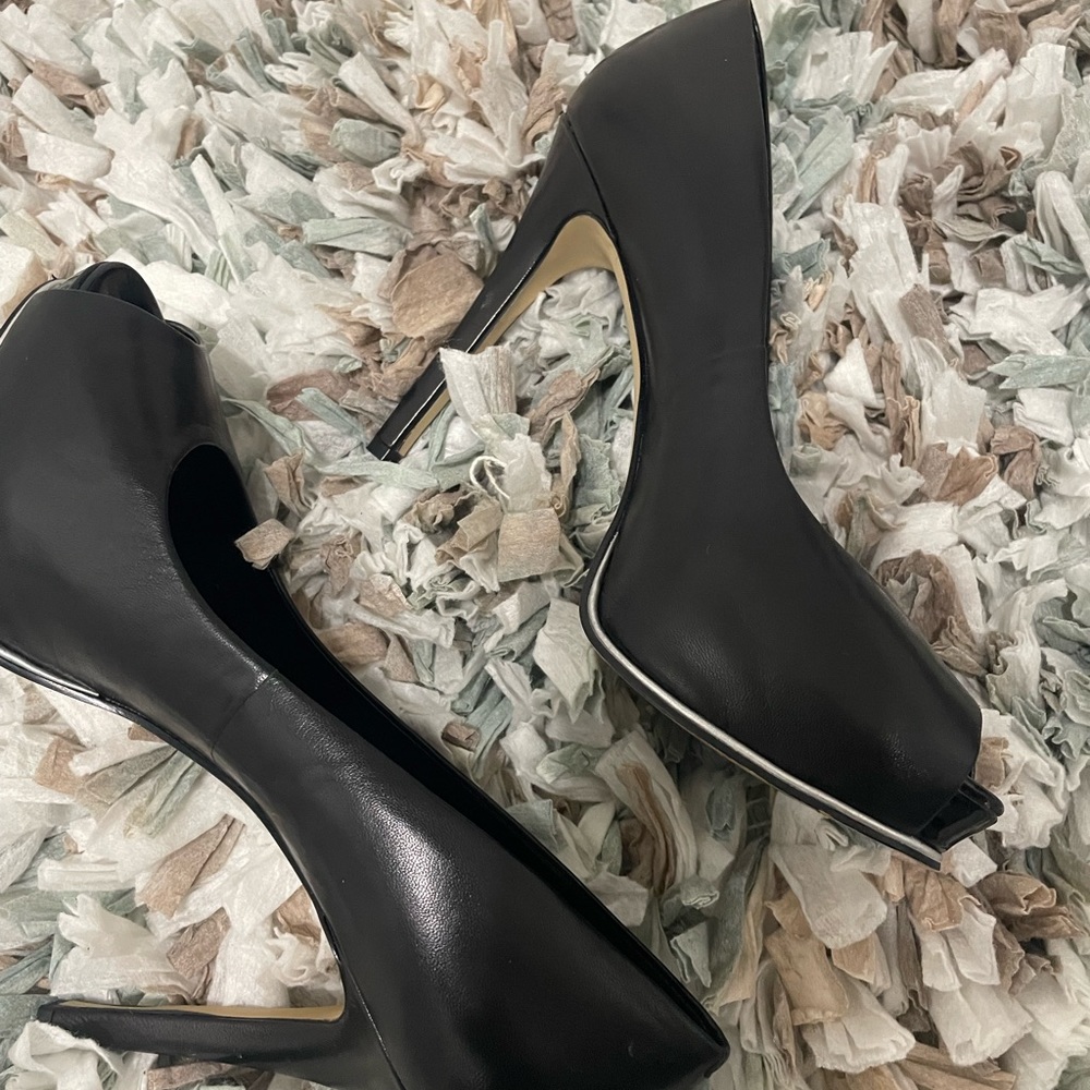 Shoes - Picture 3 of 5